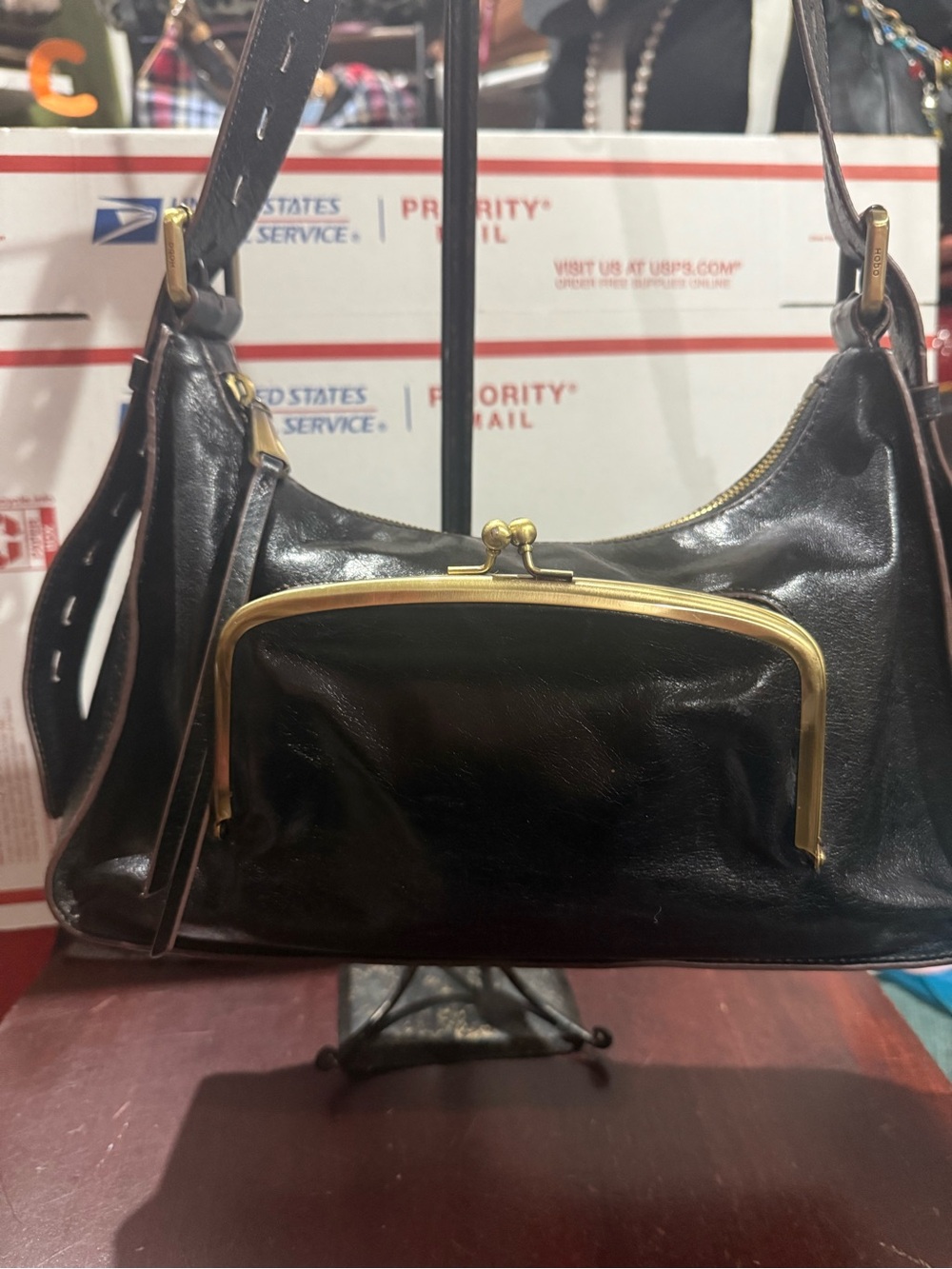 Hobo Classic RARE Vintage With Kisslock Black Leather Shoulder Bag with Gold Tri